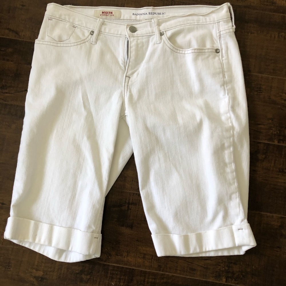 🌺White Banana Republic Jean Shorts